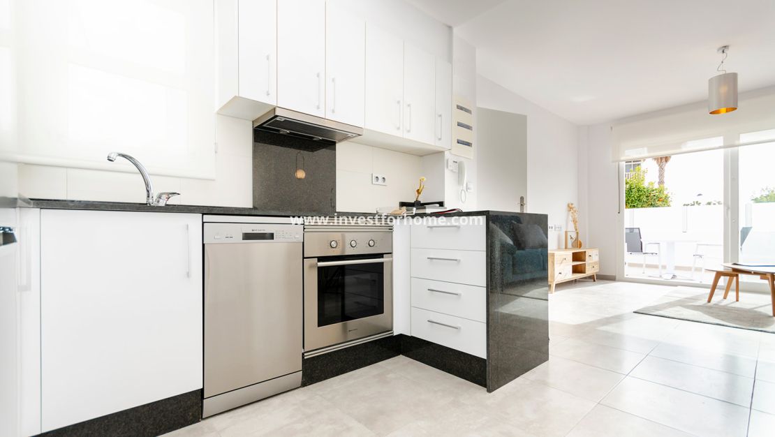 Nueva construcción - Casa - Torrevieja - Centro