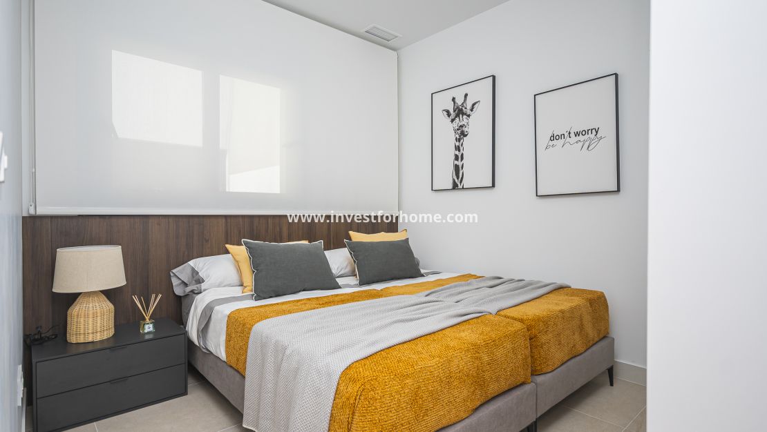 Nueva construcción - Casa - Torrevieja - Centro