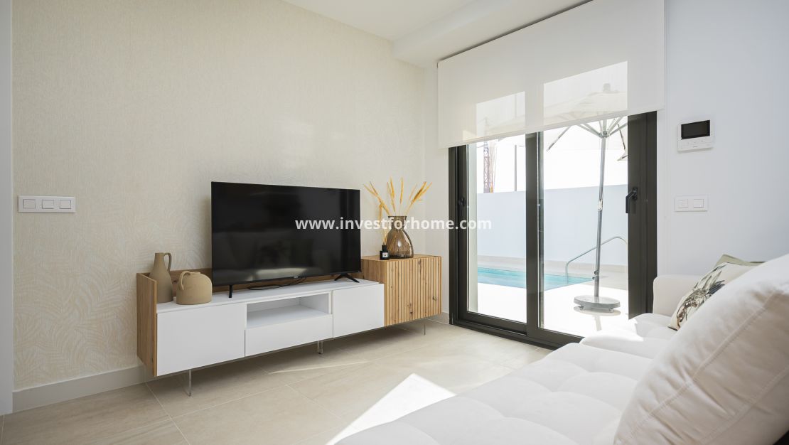 Nueva construcción - Casa - Torrevieja - Centro