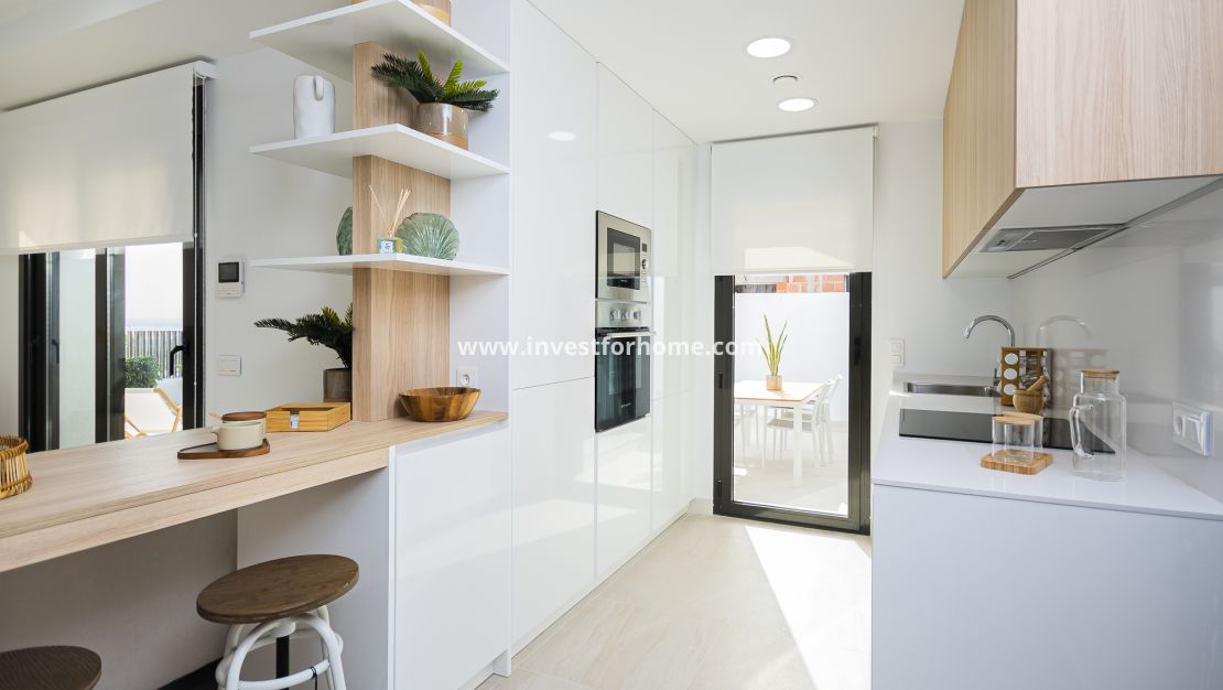Nueva construcción - Casa - Torrevieja - Centro
