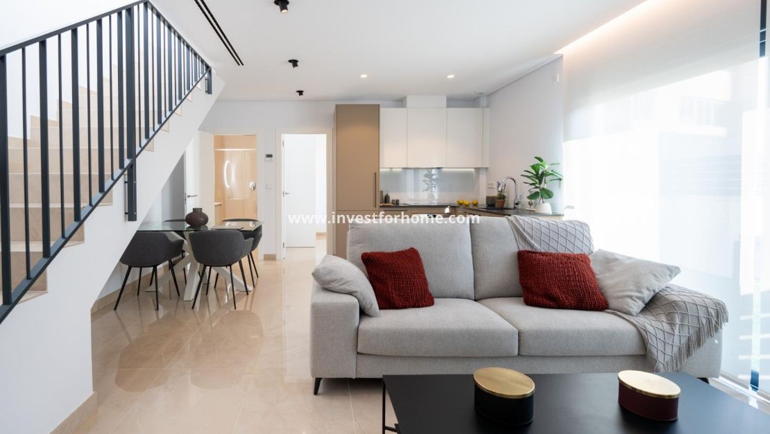 Nueva construcción - Chalet - La Marina - El Pinet