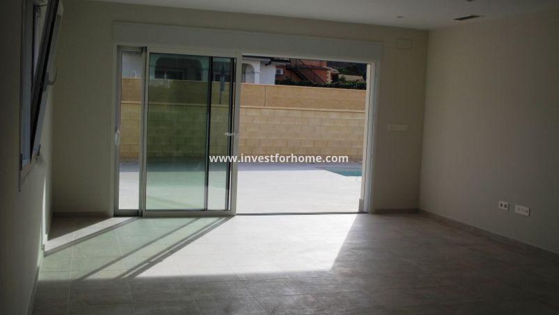 Nueva construcción - Chalet - La Romana