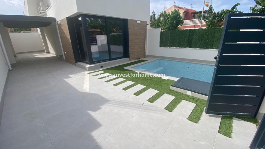 Nueva construcción - Chalet - Los Alcázares - La Concha