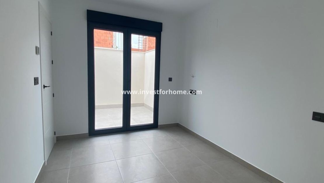 Nueva construcción - Chalet - Los Alcázares - La Concha