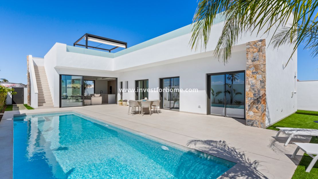 Nueva construcción - Chalet - Los Alcázares