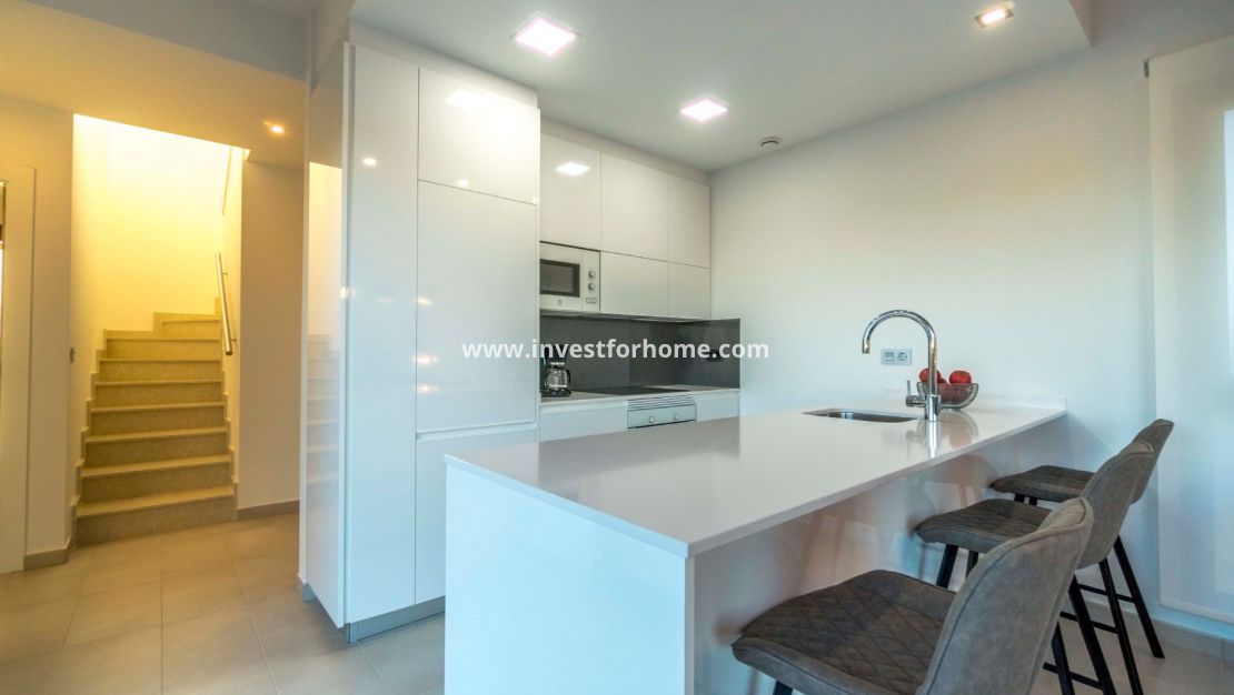 Nueva construcción - Chalet - Los Alcázares