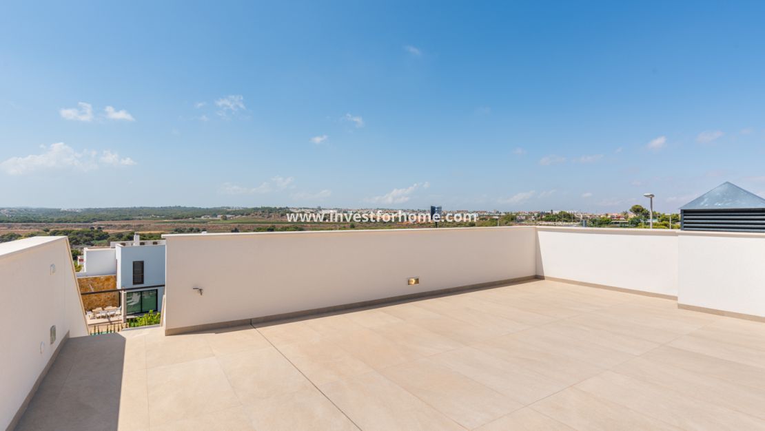Nueva construcción - Chalet - Orihuela Costa - Dehesa de Campoamor