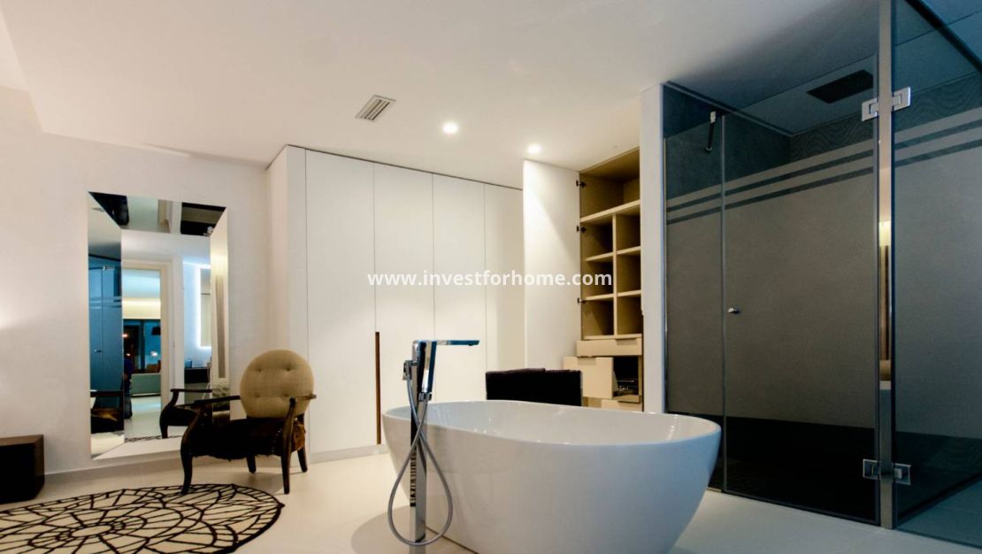 Nueva construcción - Chalet - Orihuela Costa - Dehesa de Campoamor