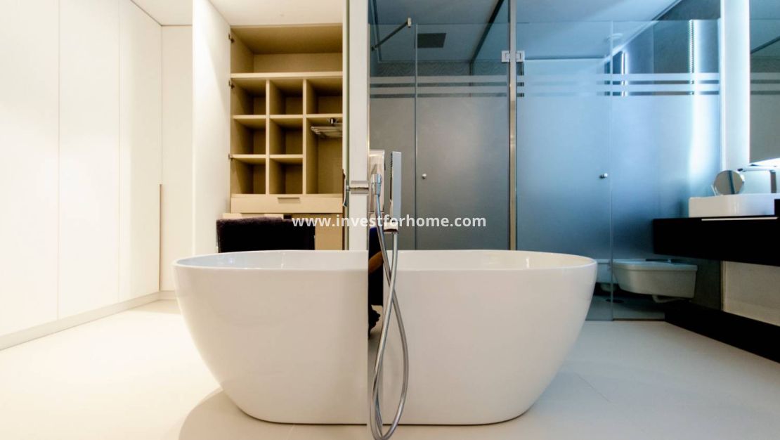 Nueva construcción - Chalet - Orihuela Costa - Dehesa de Campoamor