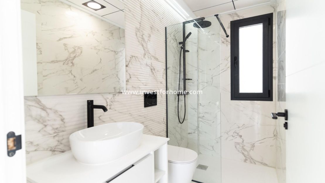 Nueva construcción - Chalet - Orihuela Costa - Punta Prima