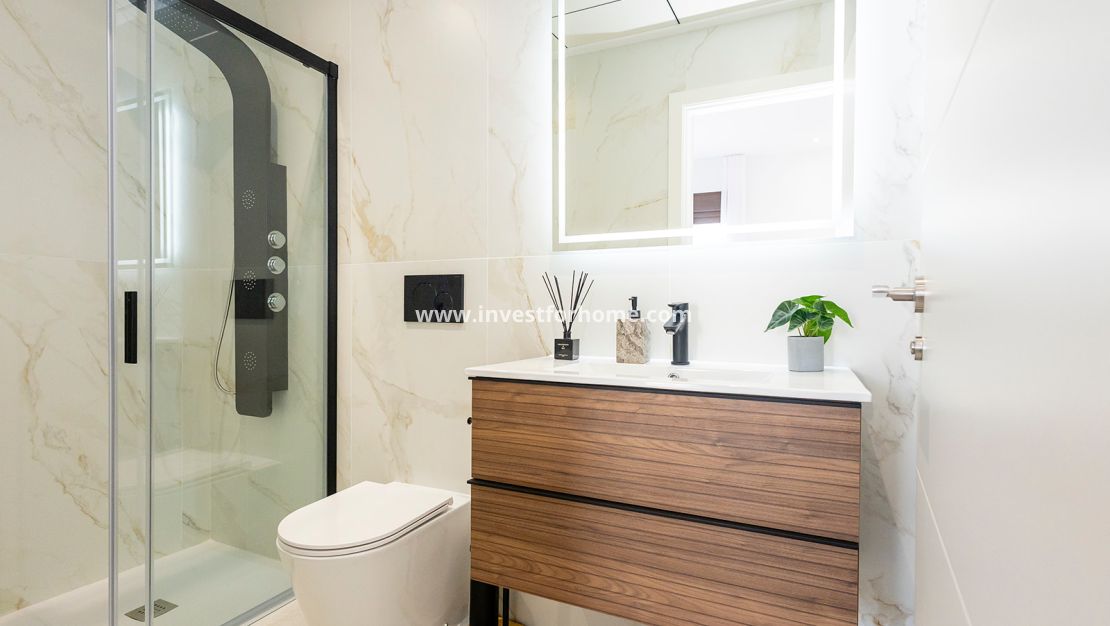 Nueva construcción - Chalet - Orihuela Costa - Vistabella Golf