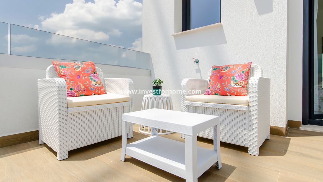 Nueva construcción - Chalet - Orihuela Costa - Vistabella Golf