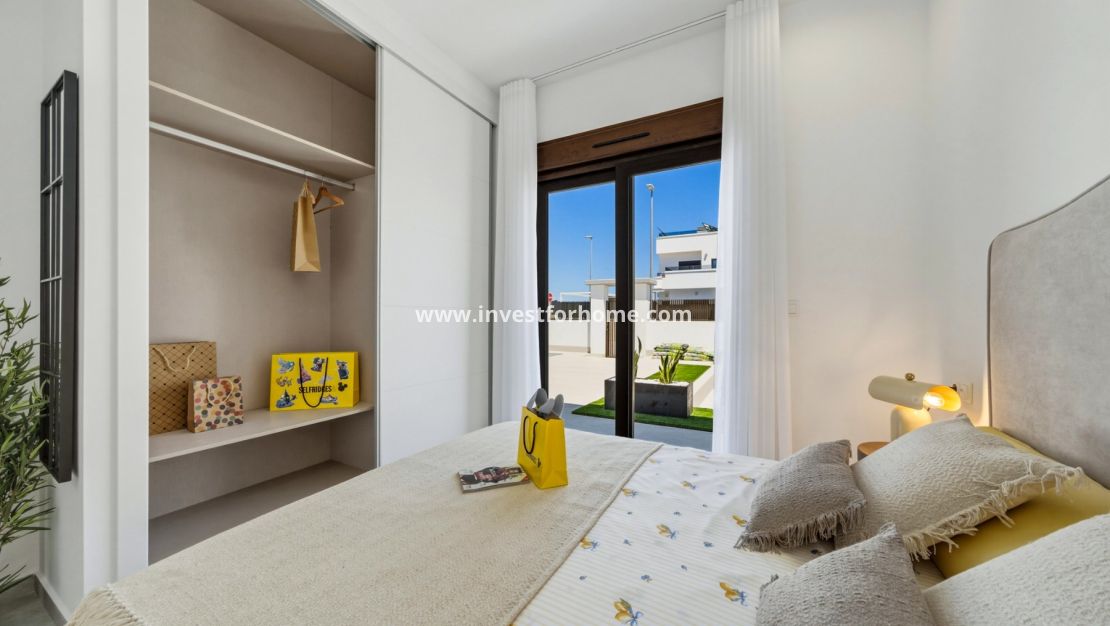 Nueva construcción - Chalet - Orihuela Costa - Vistabella Golf