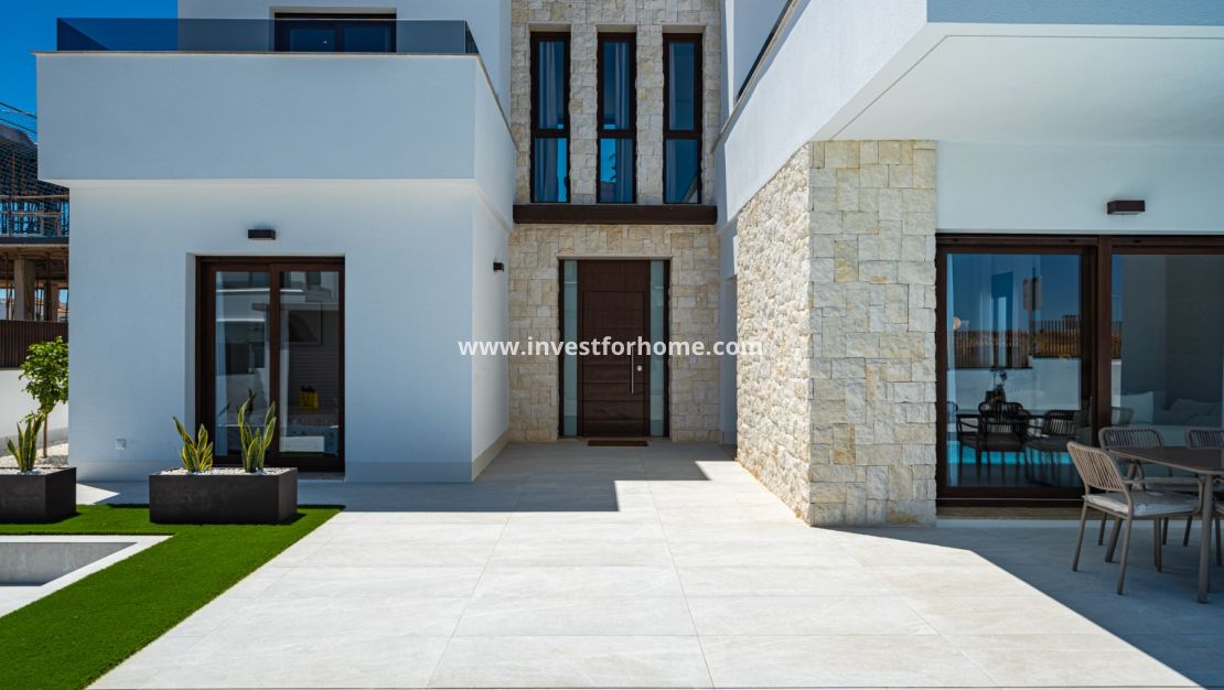 Nueva construcción - Chalet - Orihuela Costa - Vistabella Golf