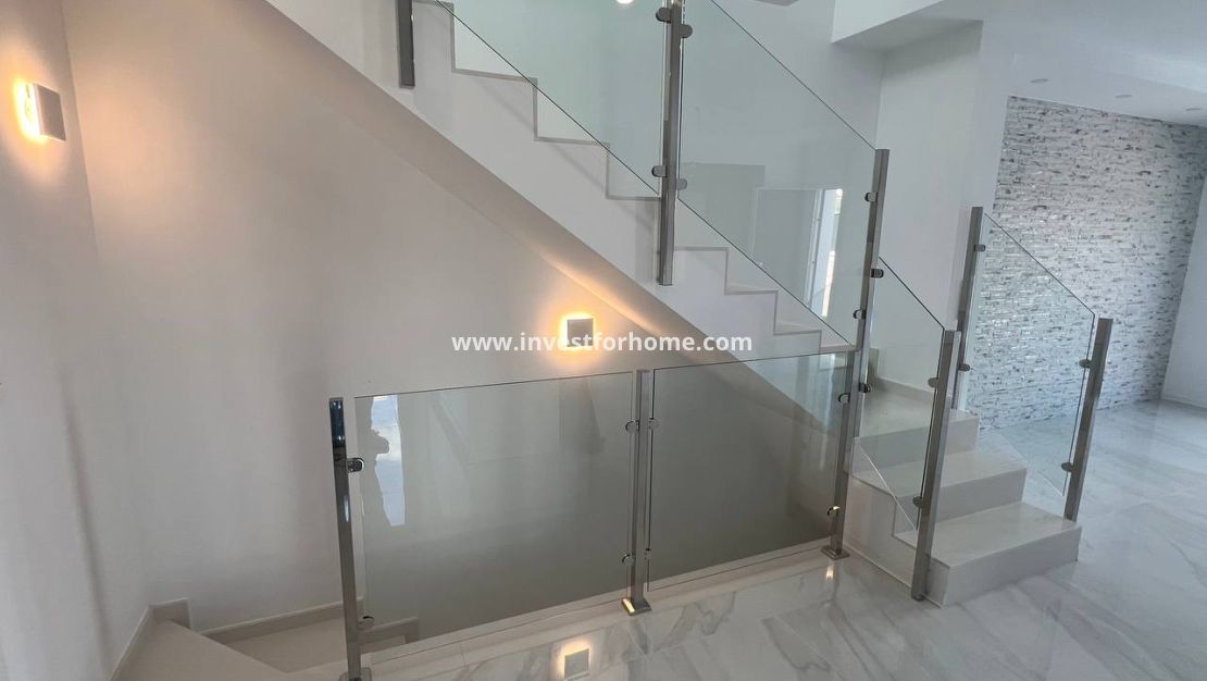 Nueva construcción - Chalet - Orihuela Costa - Vistabella