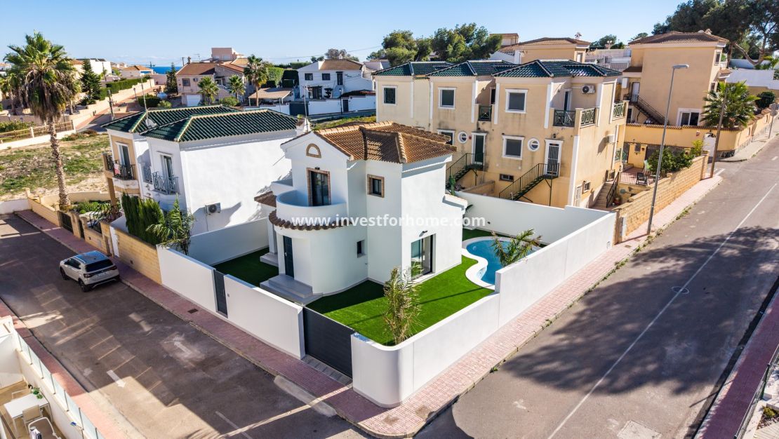 Nueva construcción - Chalet - Orihuela Costa