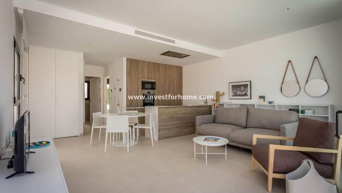 Nueva construcción - Chalet - Pilar de la Horadada