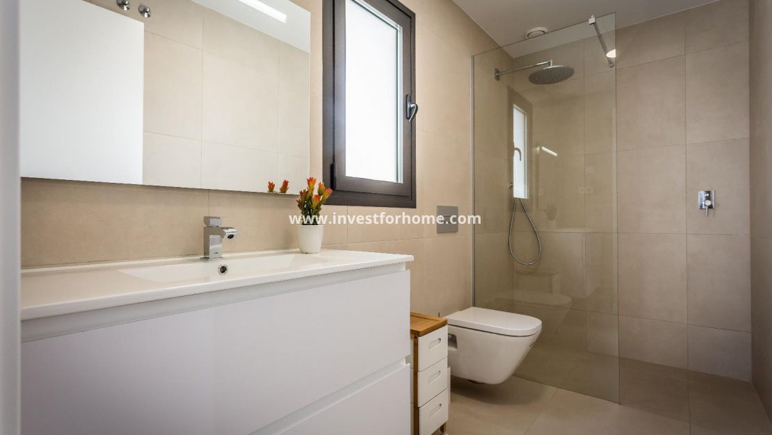 Nueva construcción - Chalet - Pilar de la Horadada