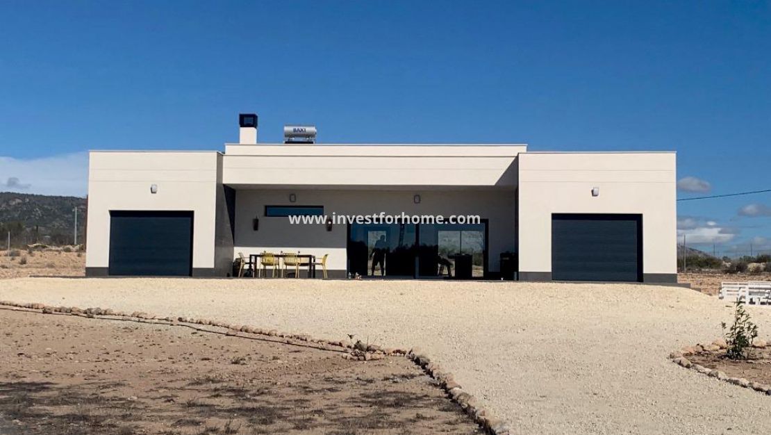 Nueva construcción - Chalet - Pinoso - Camino Del Prado