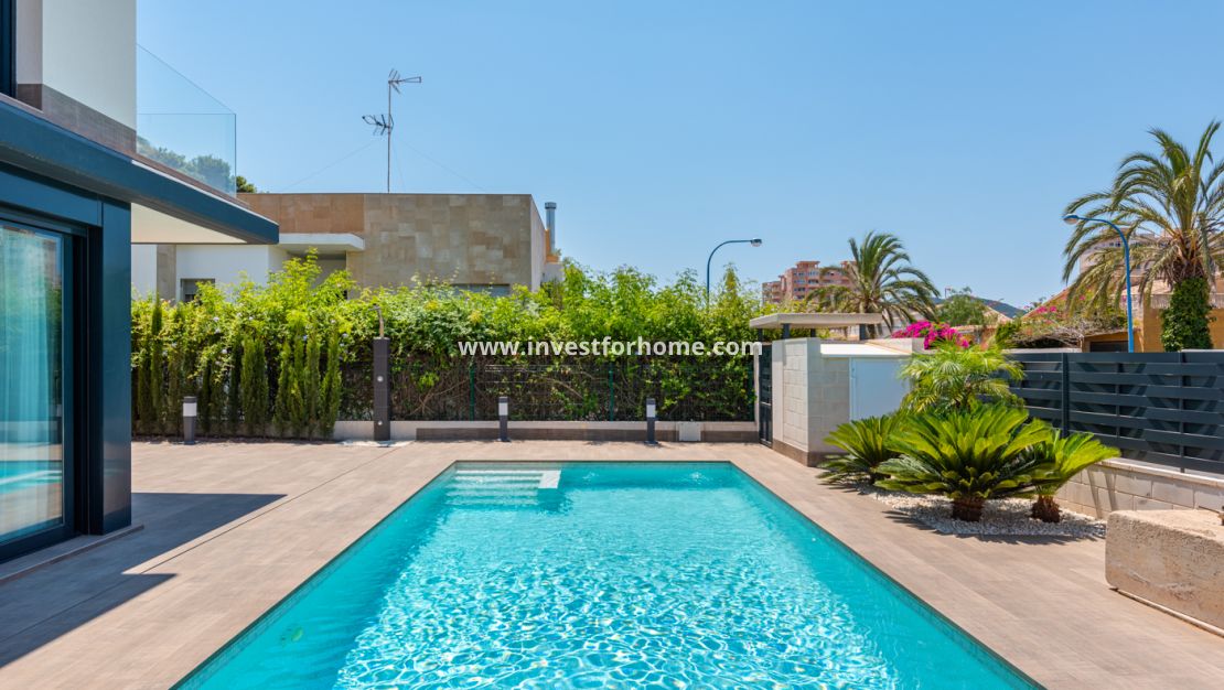 Nueva construcción - Chalet - Playa Paraiso