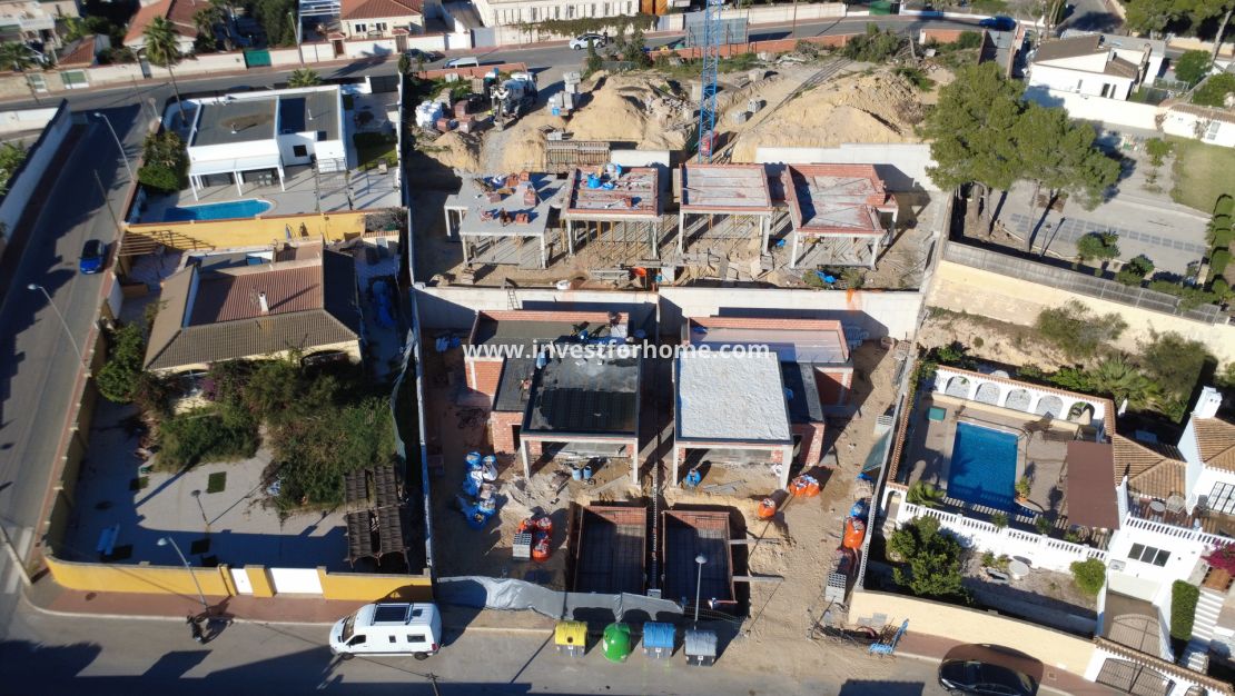 Nueva construcción - Chalet - Torrevieja - Centro