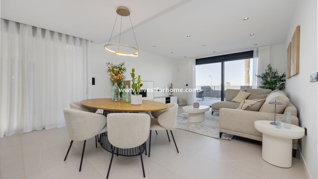 Nueva construcción - Chalet - Torrevieja - Centro