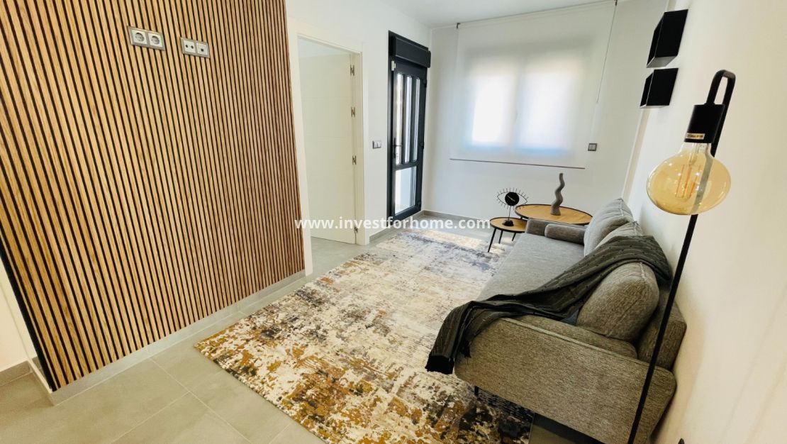 Nueva construcción - Chalet - Torrevieja - Centro