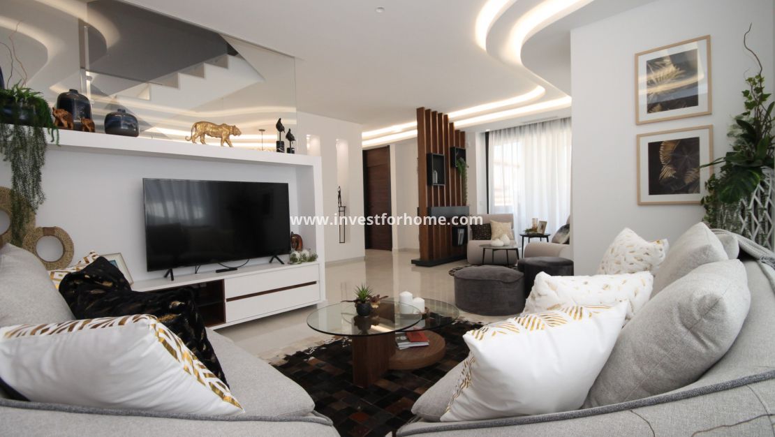 Nueva construcción - Chalet - Torrevieja - La Siesta-El Chaparral