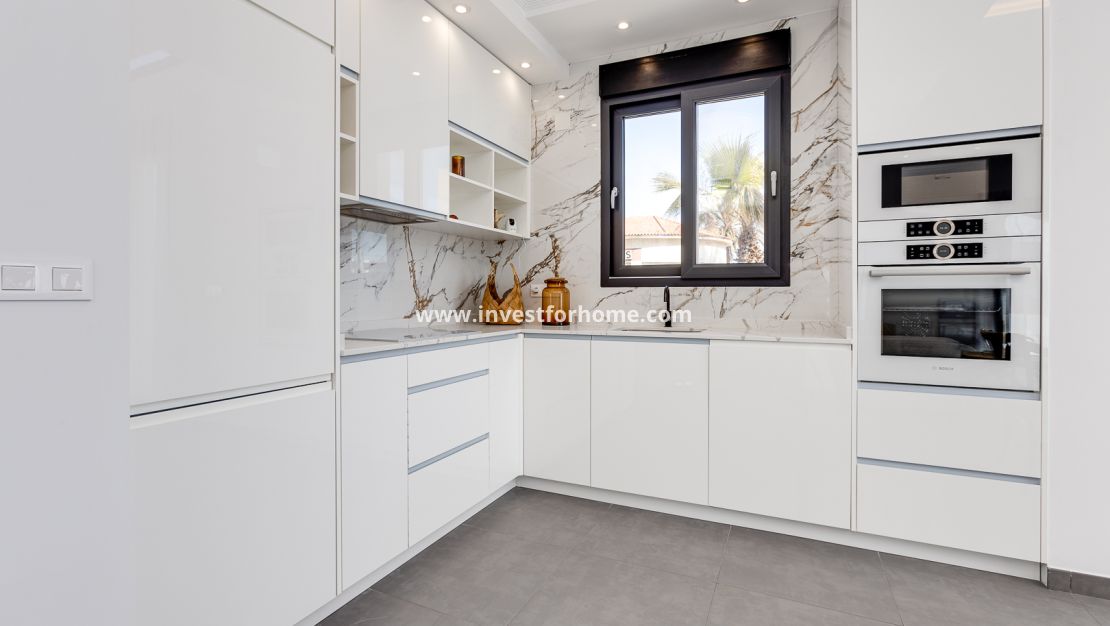 Nueva construcción - detached - Torrevieja - La Mata