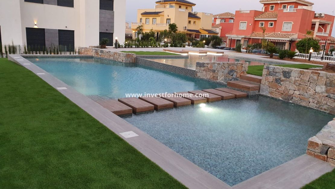 Nybyggnad - Bungalow - Torrevieja - Centro