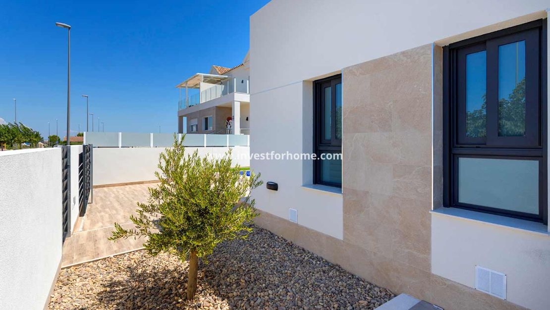 Nybyggnad - Hus - Daya Nueva