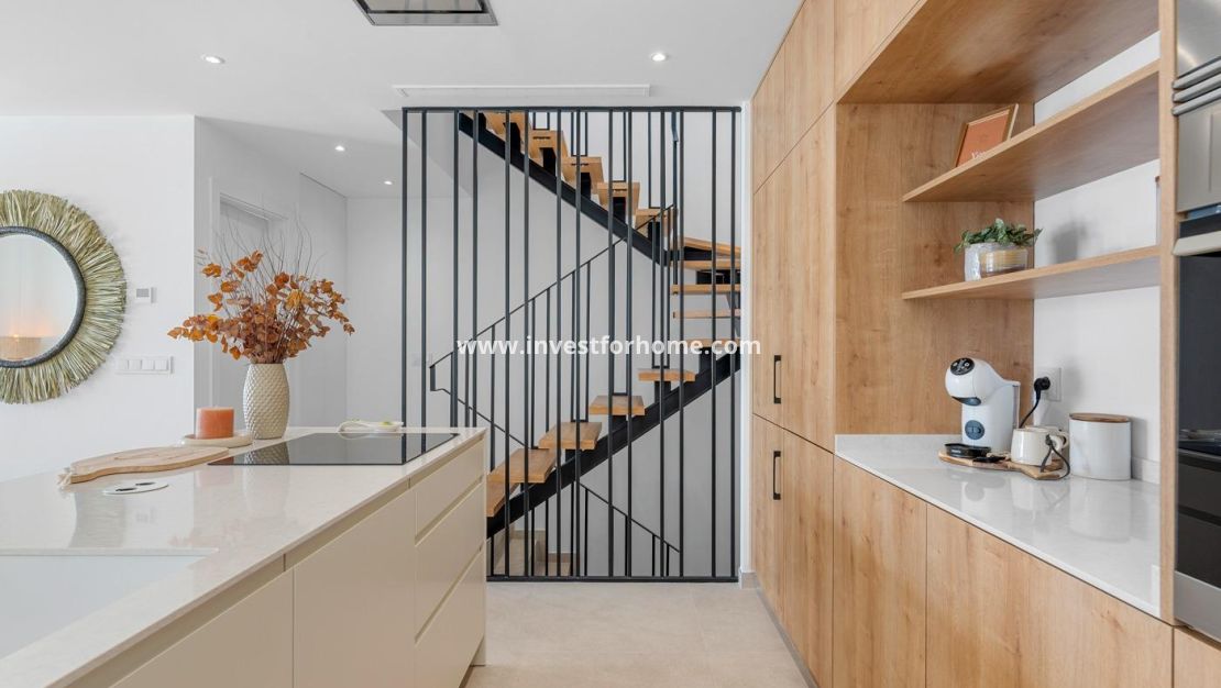 Nybyggnad - Villa - Dolores - Sector 3