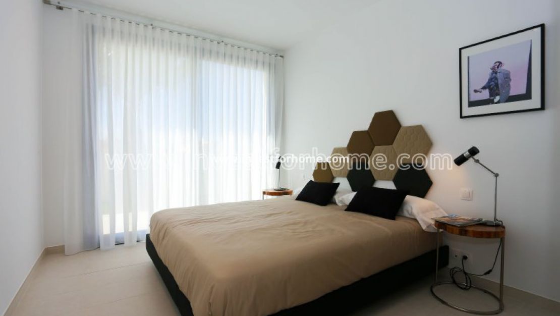 Nybyggnad - Villa - La Marina