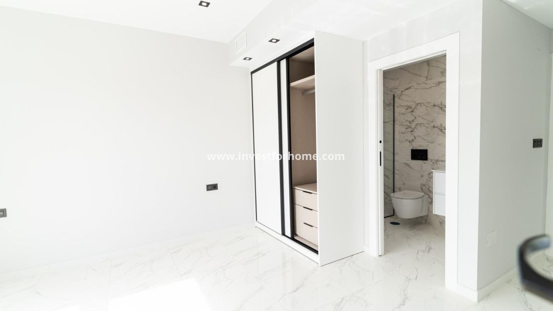 Nybyggnad - Villa - Orihuela Costa - Punta Prima