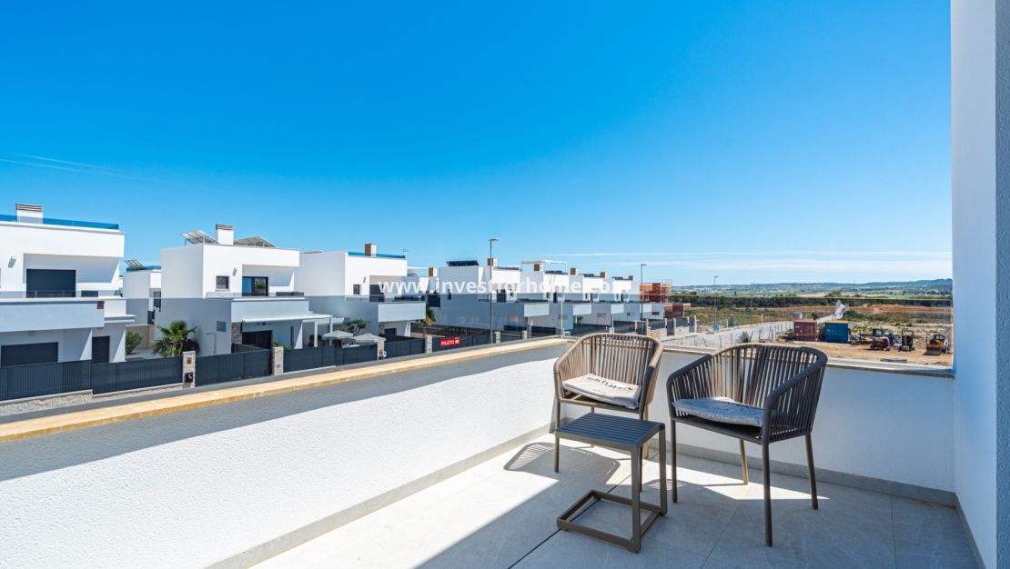 Nybyggnad - Villa - Orihuela Costa - Vistabella Golf