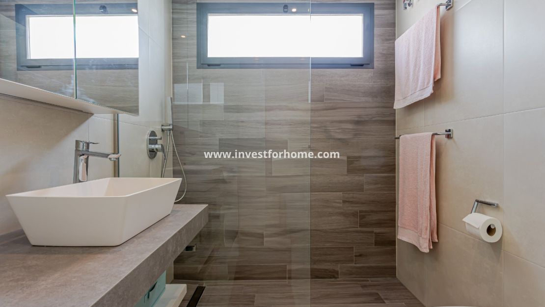 Oasis Beach, La Zenia, Punta Prima, Orihuela Costa, Costa Blanca