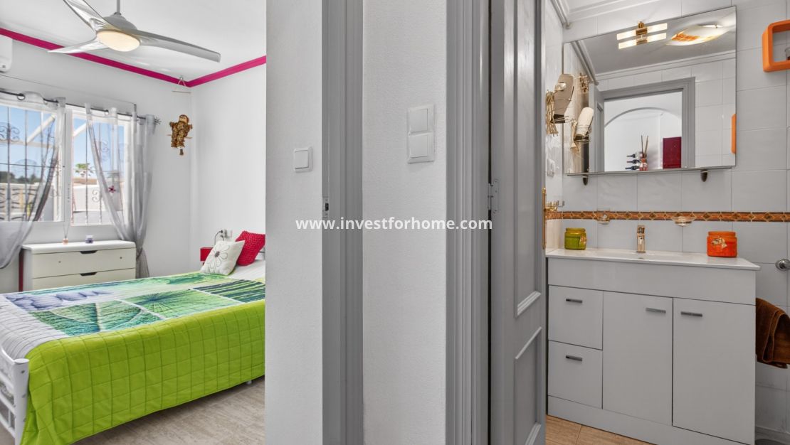 Pasillo bungalow planta baja