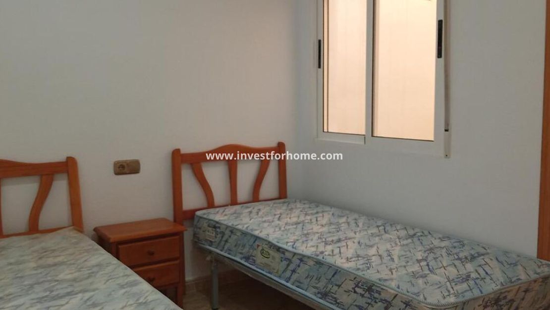 Reventa - Apartamento - Los Montesinos - PUEBLO CENTRO