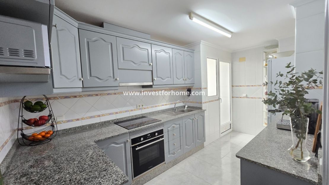Reventa - Apartamento - Los Montesinos *