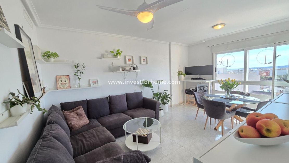 Reventa - Apartamento - Los Montesinos *