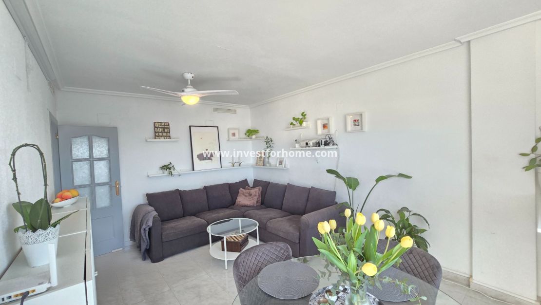 Reventa - Apartamento - Los Montesinos *