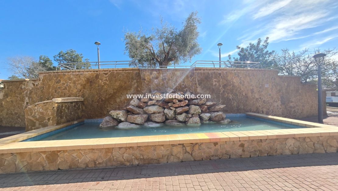 Reventa - Apartamento - Los Montesinos *