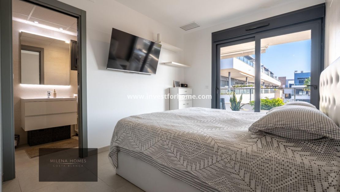 Reventa - Apartamento - Orihuela Costa - La Zenia
