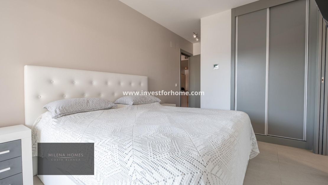 Reventa - Apartamento - Orihuela Costa - La Zenia