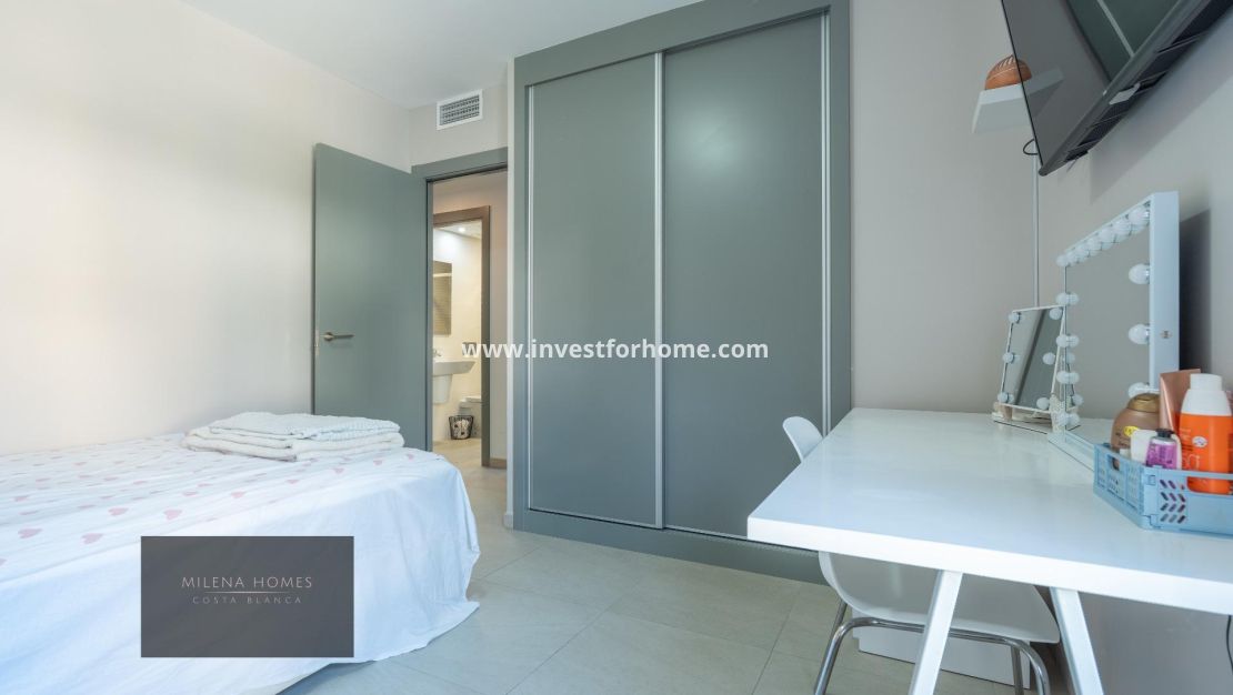 Reventa - Apartamento - Orihuela Costa - La Zenia