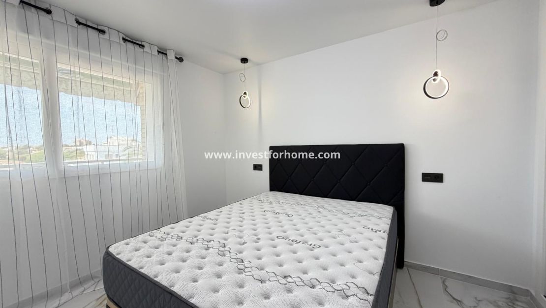 Reventa - Apartamento - Orihuela Costa - La Zenia