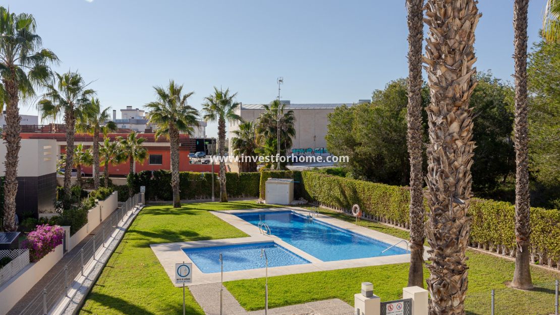 Reventa - Apartamento - Orihuela Costa - Villamartin