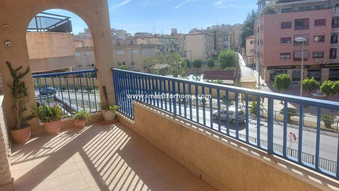 Reventa - Apartamento - Orihuela Costa - Zona Centro