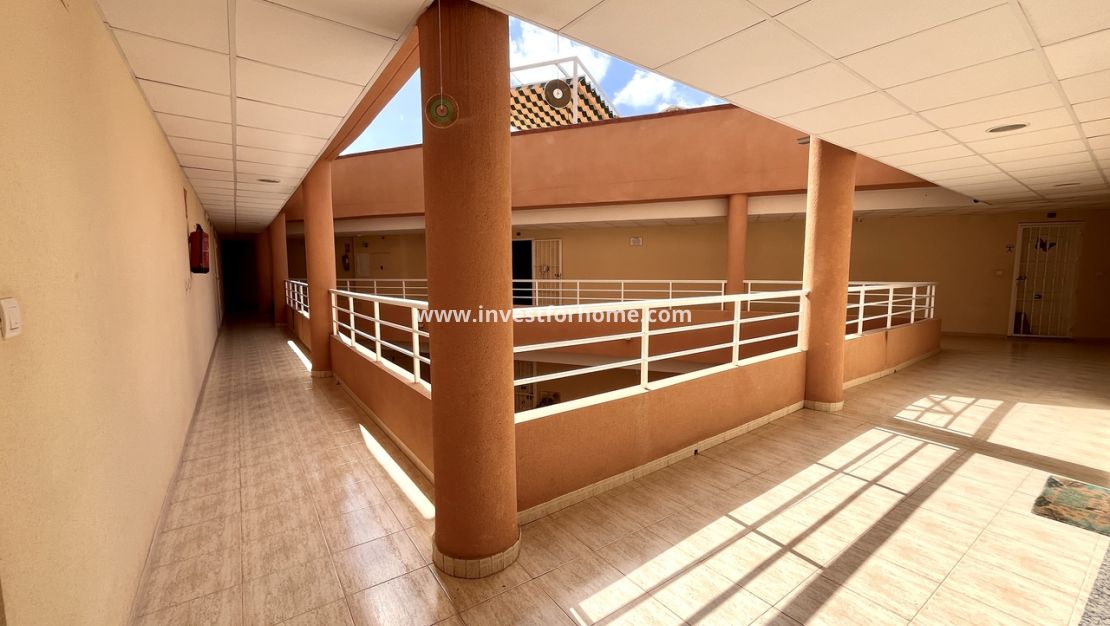 Reventa - Apartamento - San Miguel de Salinas - Inland