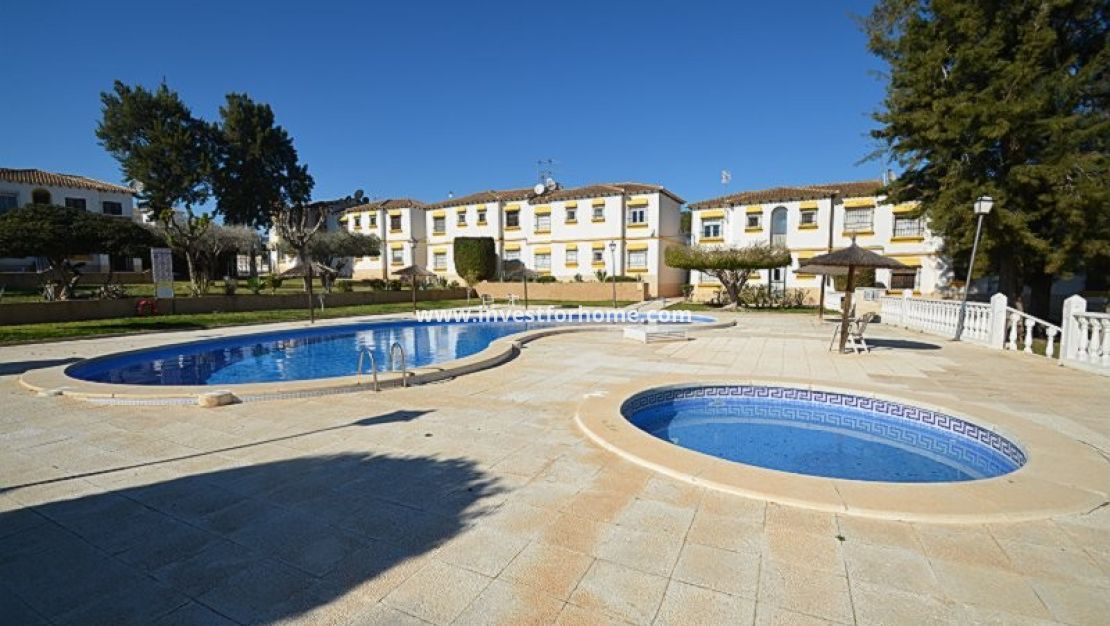 Reventa - Apartamento - San Miguel de Salinas - Inland